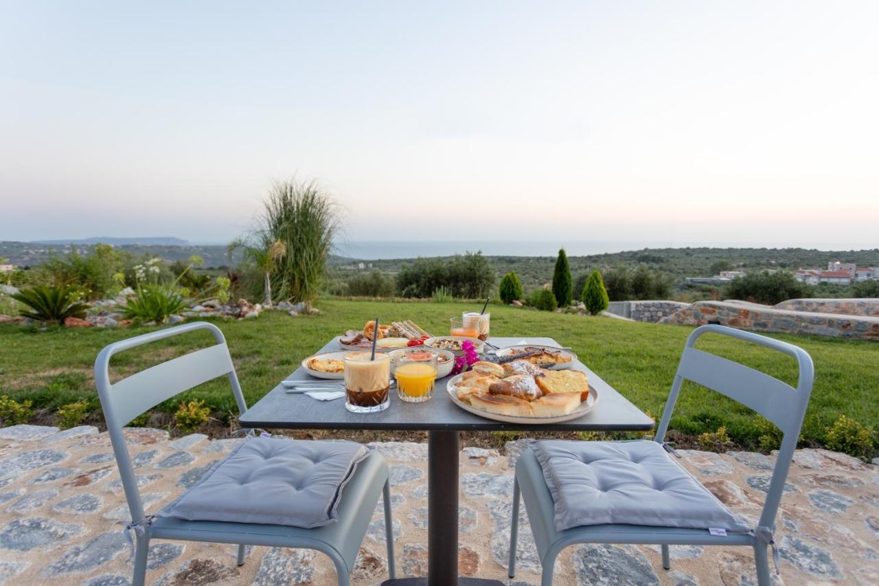 Armantanis Luxury 3*